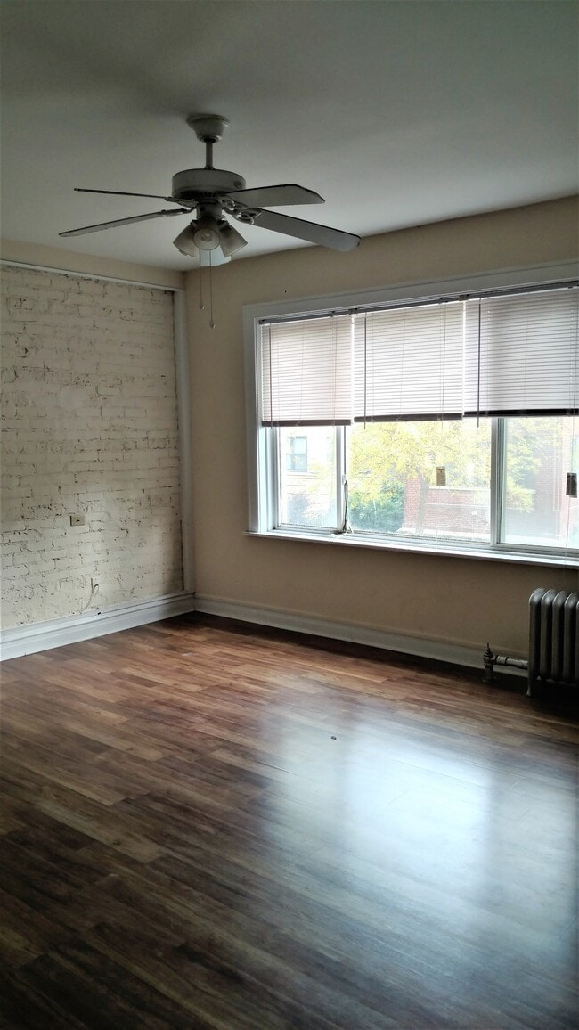 Photo - 6913 N Lakewood Ave Unit #409