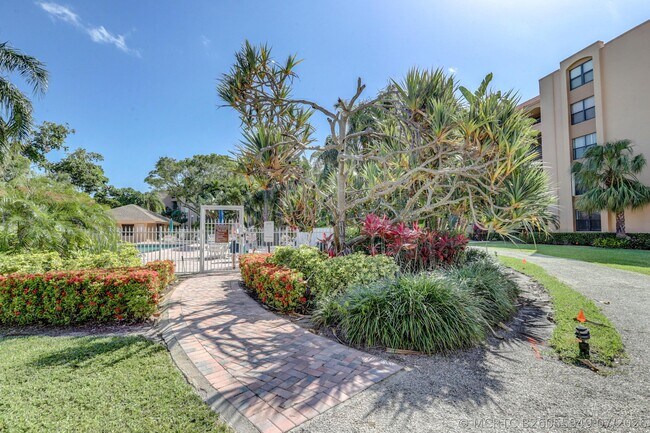Photo - 600 Egret Cir Unit 7505