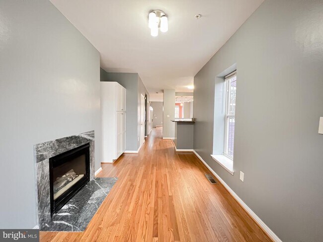 Photo - 617 U St NW