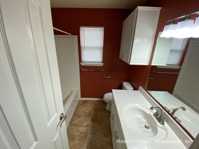 Photo - 2530 107th Dr