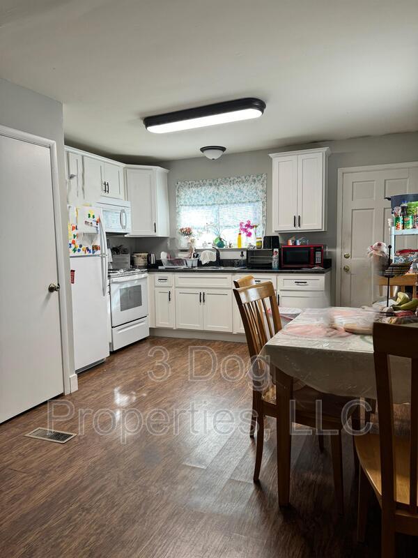 Photo - 524 S Holly St