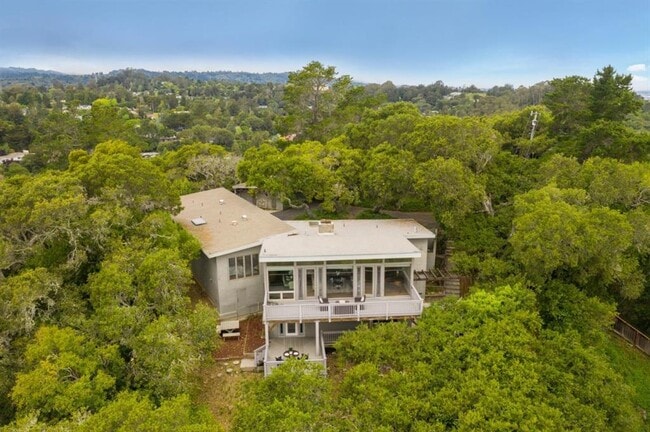 Building Photo - 30 Knollcrest Rd