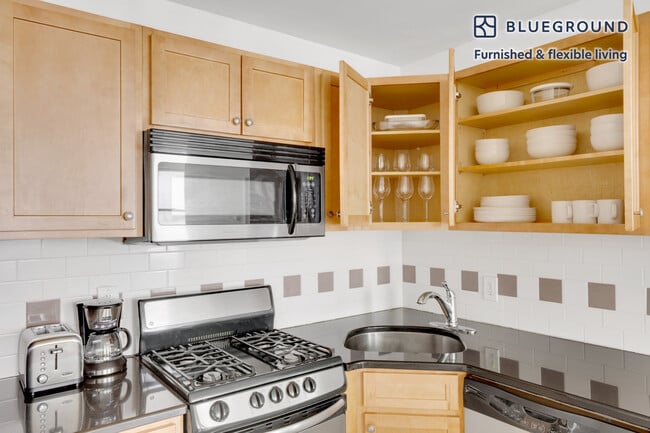 Photo - 302 8th Ave Unit FL3-ID739