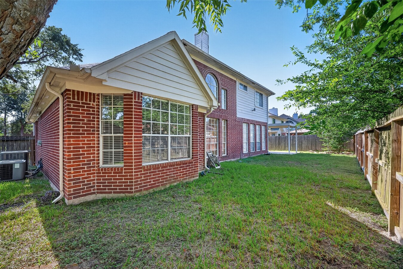 Photo - 2411 Charter Oaks Ct