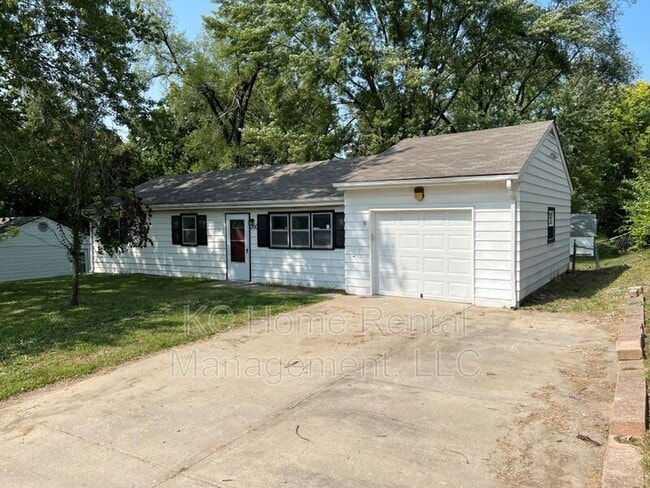 Photo - 300 NW 63rd St House