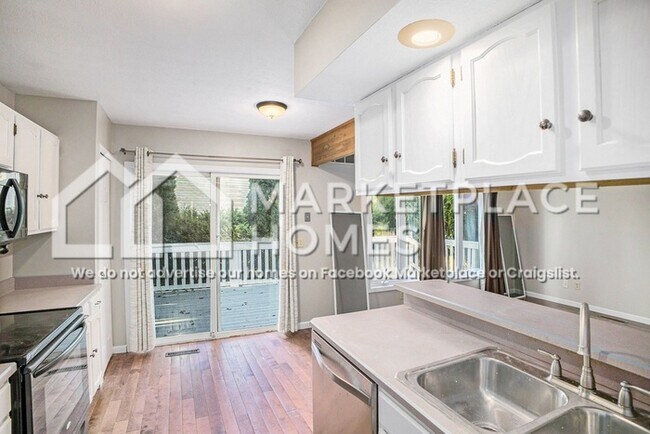 Photo - 2341 Graystone Dr