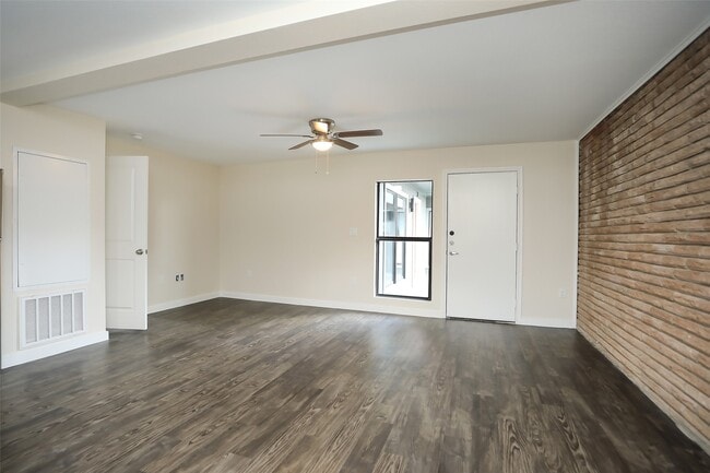 Photo - 5504 La Branch St Unit 16