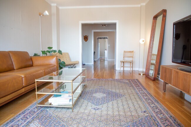 Photo - 434 W Roscoe St Unidad 2A