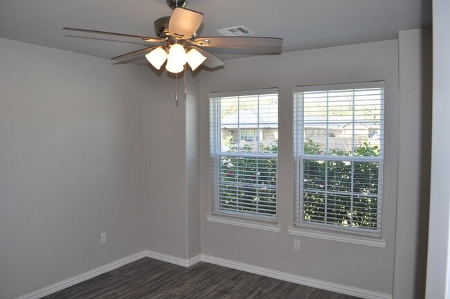 Photo - 118 Texoma Mdws