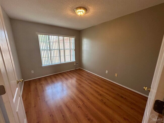 Photo - 1436 Cacao Ln