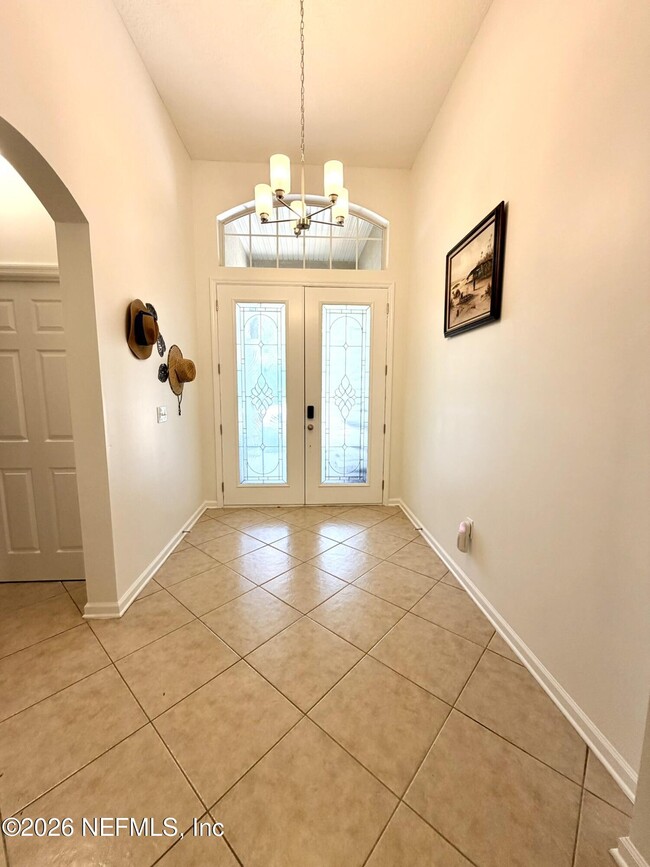 Photo - 2411 Golfview Dr
