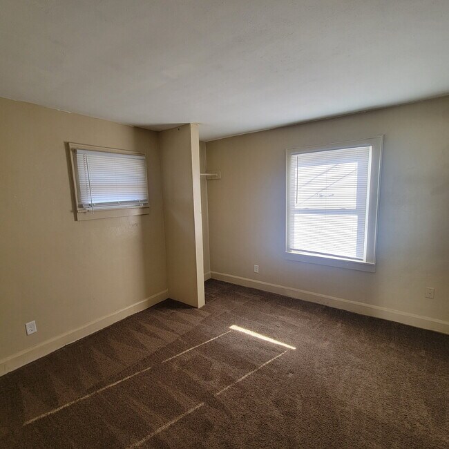 Photo - NEAR CHRISTIAN PARK 3BR/1BA HOUSE!