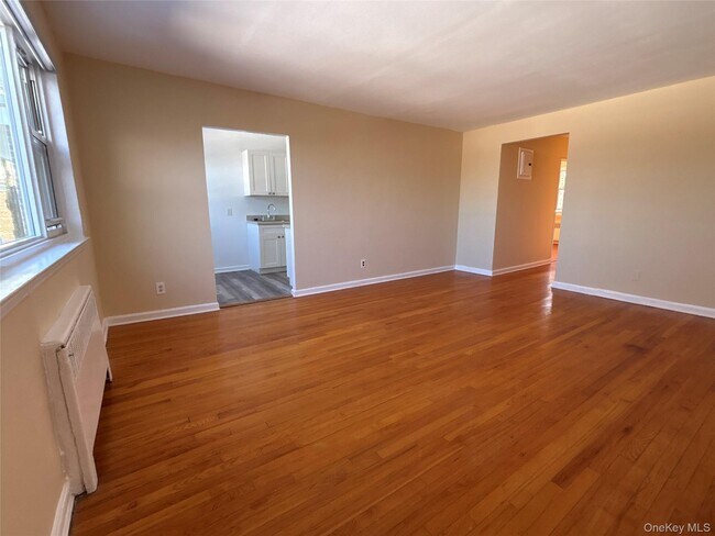 Photo - 25 Dolphin Green Unidad G2C