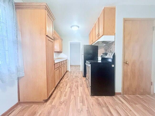 Kitchen - 1205 Dorothy Dr