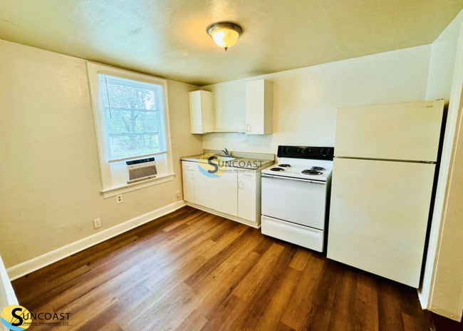 Photo - Price DROP! Get a $150 Amazon Gift Card! C...