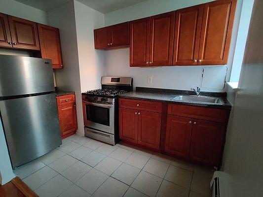 3 bedroom in BRONX NY 10456 - 3 bedroom in BRONX NY 10456 Condo Unit 3C