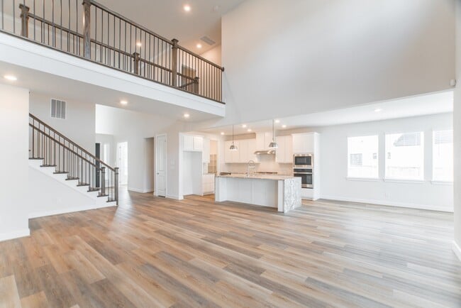 Photo - 11 Mariposa Wds Dr