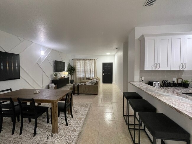 Photo - 3111 Sun Lake Ct Unit A