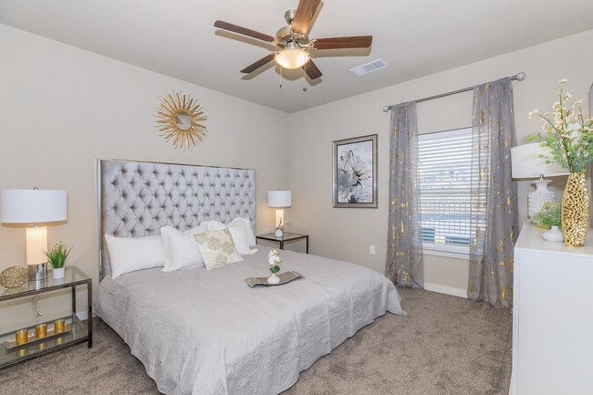 Vantage at McKinney Falls A1 Bedroom