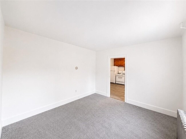 Photo - 17 Thayer St