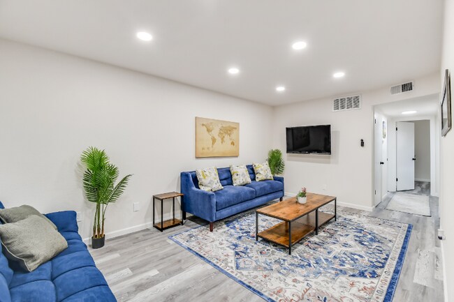 Photo - 1104 F St Unidad 6