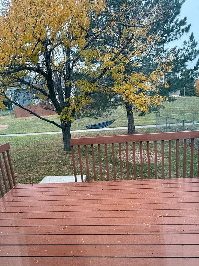 Photo - ~ RENT SPECIAL ~ HOLIDAY MERRINESS ~ 3 Bedroom, 3 Bath Home for rent Close to the Hospital