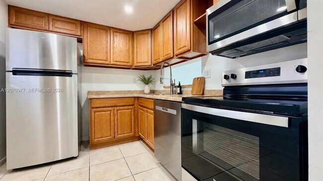 Photo - 8615 NW 8th St Unit 421