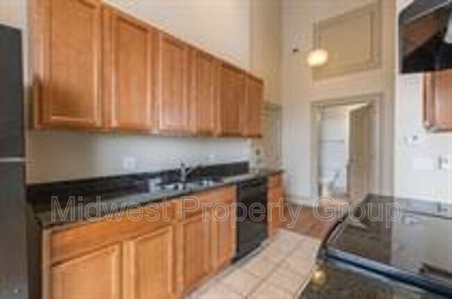 Photo - 4244 Chouteau Ave