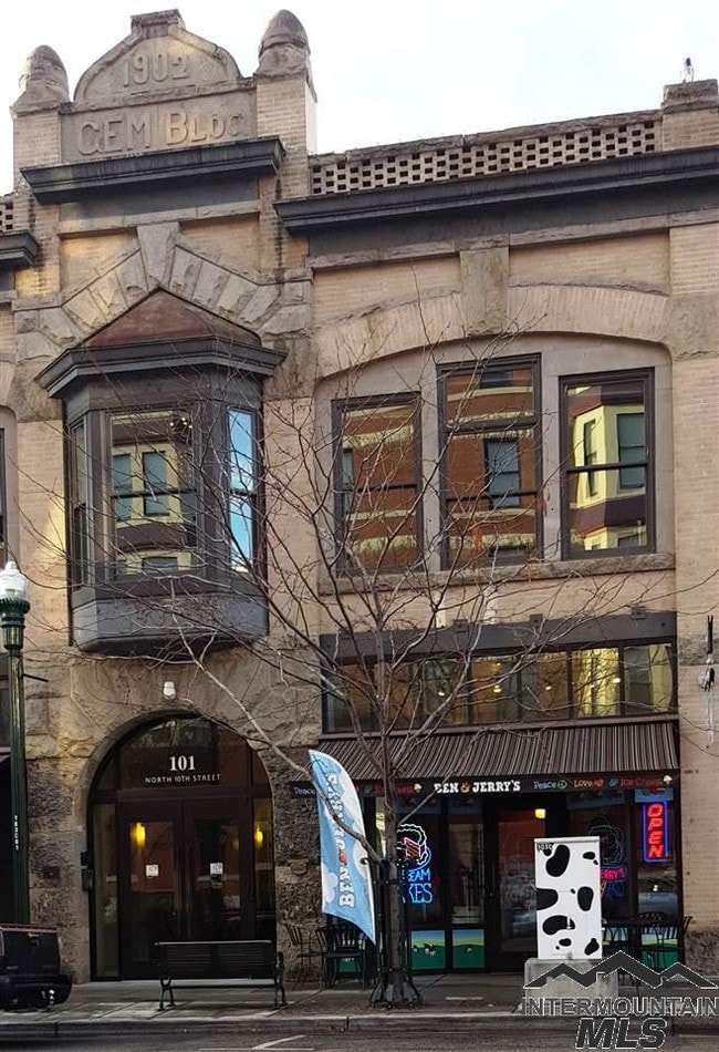 Photo - 101 N 10th St Rental