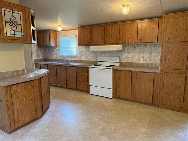 Photo - 64096 Mangano Rd