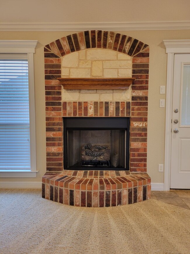 2501 Leatherwood Dr
