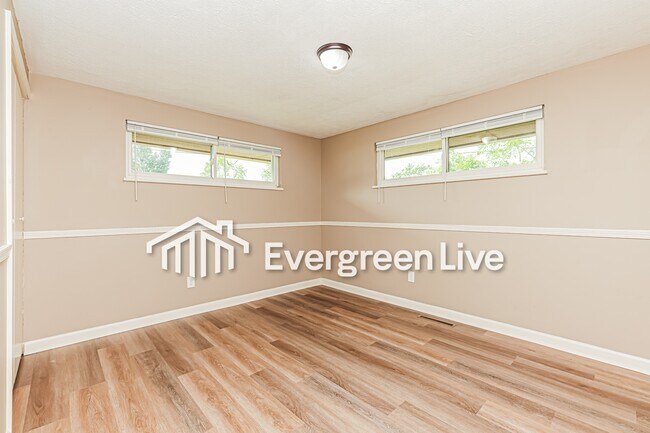 Photo - 6509 Harhmanville Rd