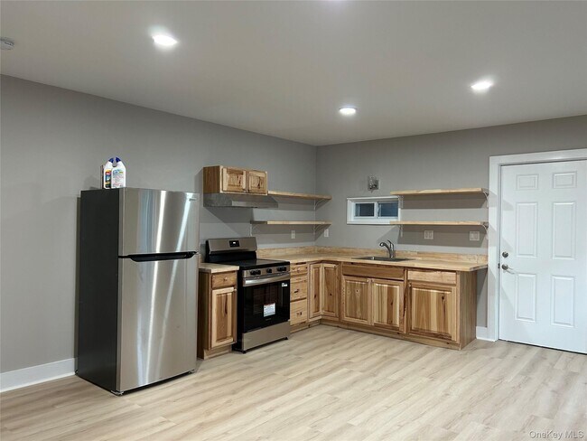 Photo - 3304 NY-343 Unit 2R