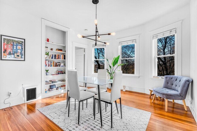 Photo - 26 Peverell St Unit 2