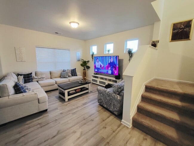 Photo - 366 Crandon Rd