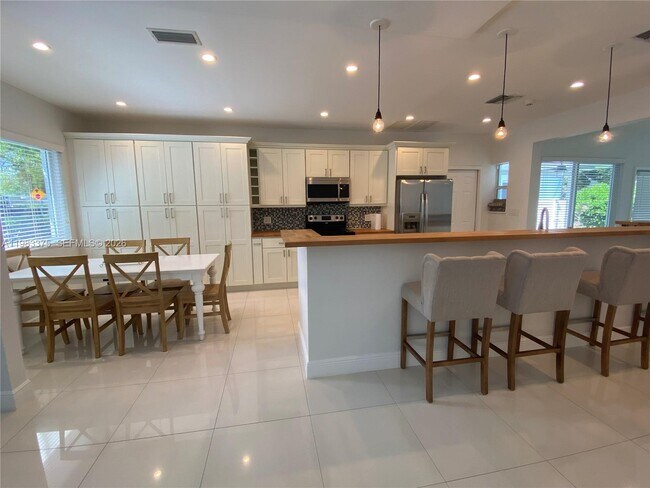 Photo - 5767 SW 35th St