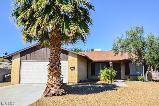 Building Photo - 1108 Meadbrook St