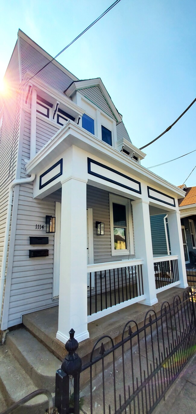 Photo - 1114 Columbia St Unit #2