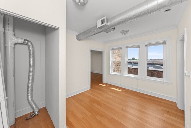 Photo - 3533 W Fullerton Ave