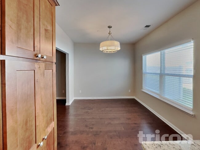 Photo - 508 Hickory Leaf Ct