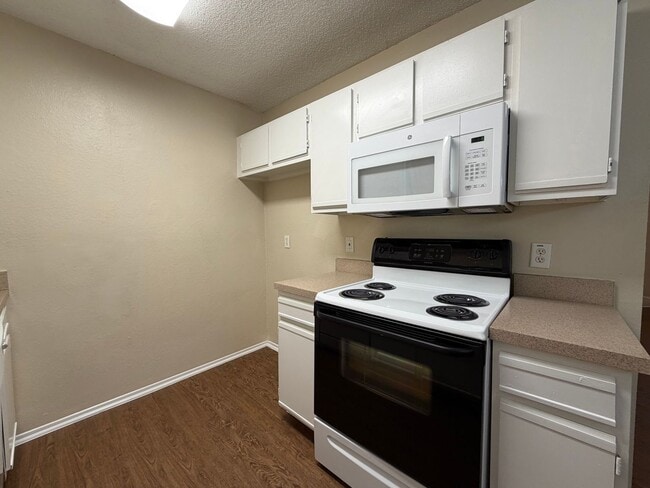 Photo - AVAILABLE NOW 3 BEDROOM 2 BATH DUPLEX IN NORTH RICHLAND HILLS