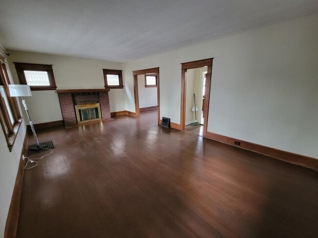 Photo - 3221 S Harrison St