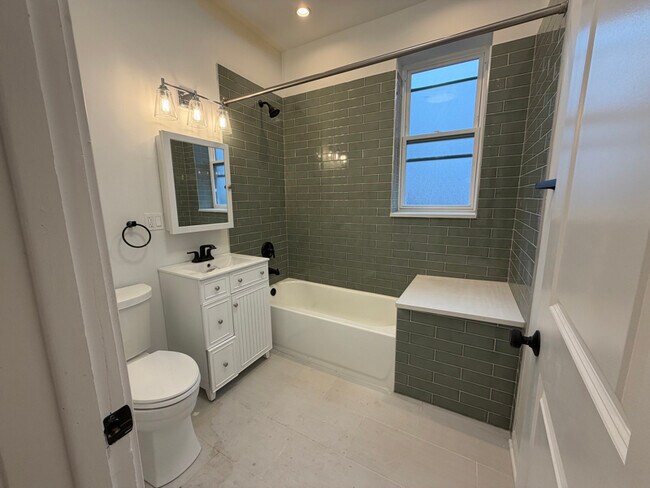 Photo - 3414 W Schubert Ave Unit 1st Floor