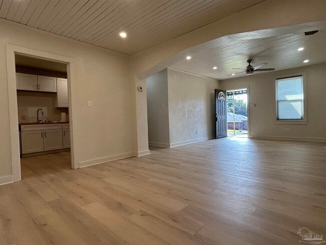 Photo - 510 Palisade Rd