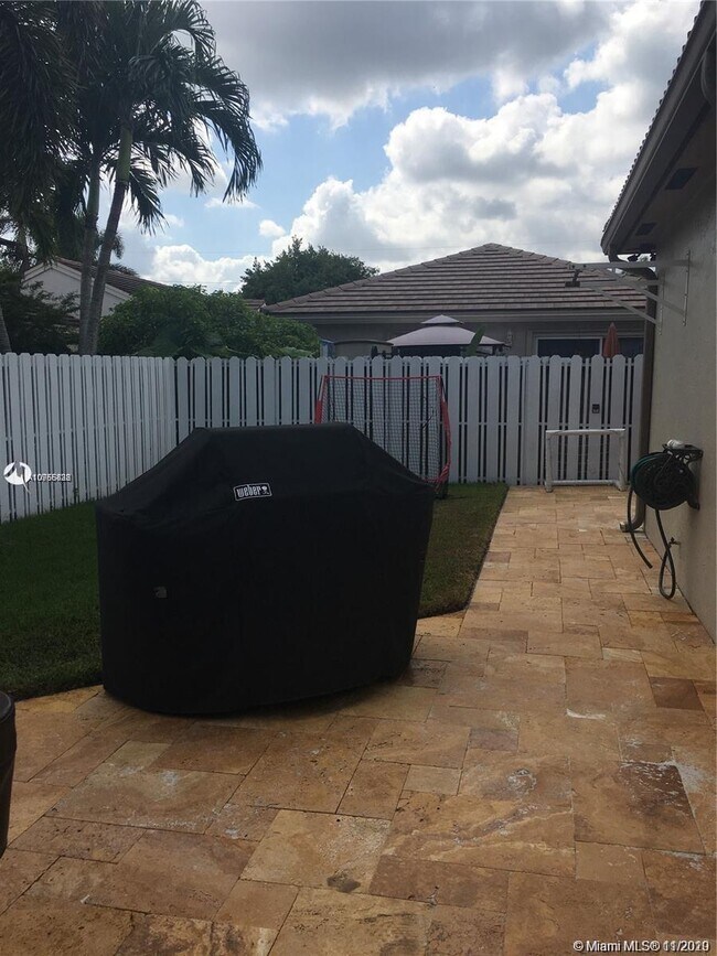 Photo - 7548 NW 3rd Ct