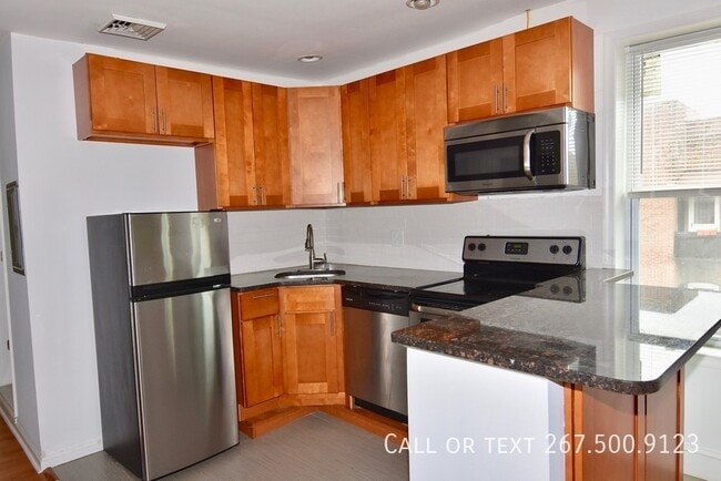 Photo - 211 S 45th St Apartment Unit 3