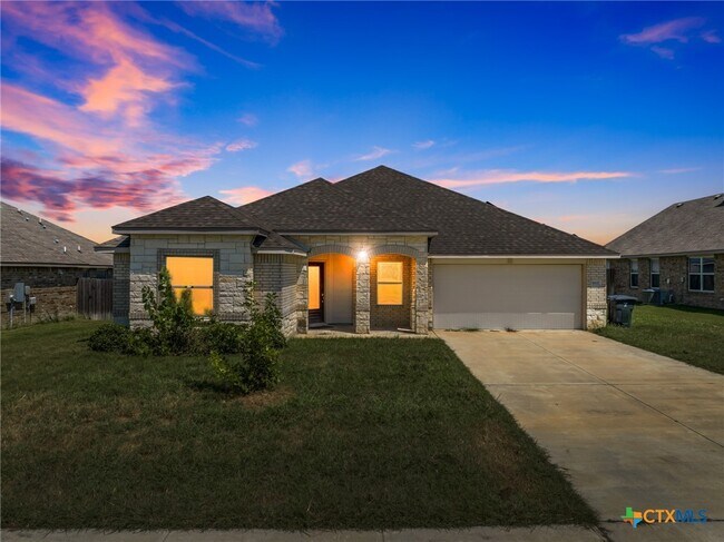 Building Photo - 6117 Verde Dr Rental