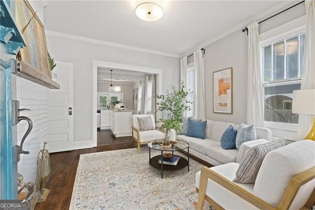 Photo - 481 Hill St SE