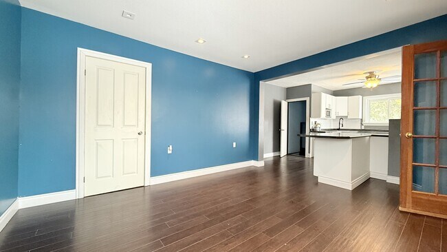 Photo - 1100 Hamilton Rd Unit Main