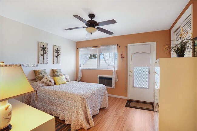 Photo - 820 SW 11th Ave Unit 18B